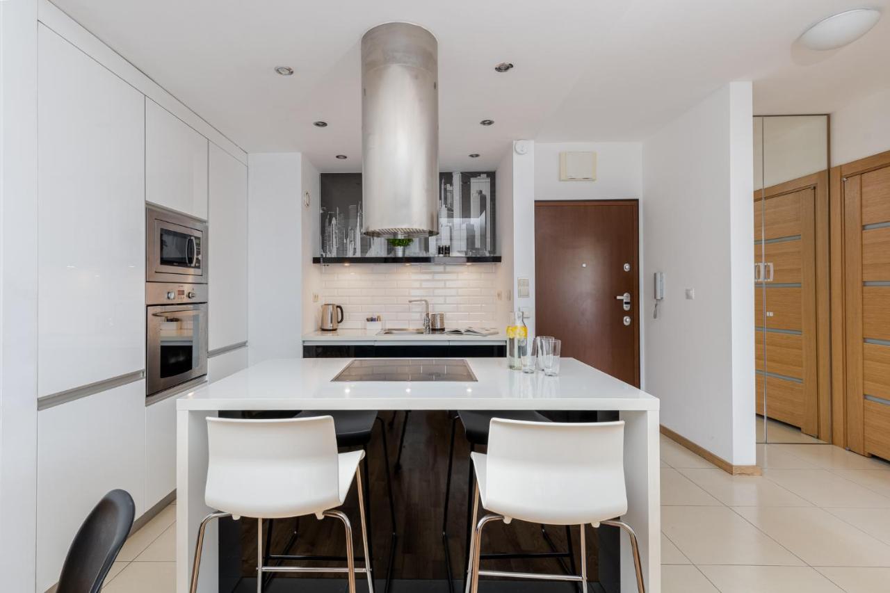 Modern Apartments With Free Parking Spot كراكوفيا المظهر الخارجي الصورة